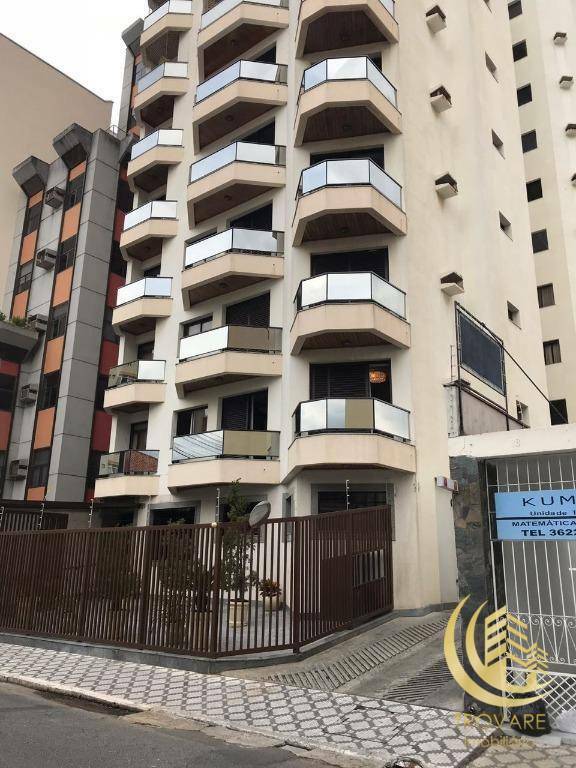 Apartamento à venda com 3 quartos, 135m² - Foto 1