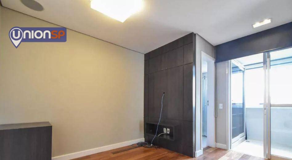 Apartamento à venda com 3 quartos, 236m² - Foto 13