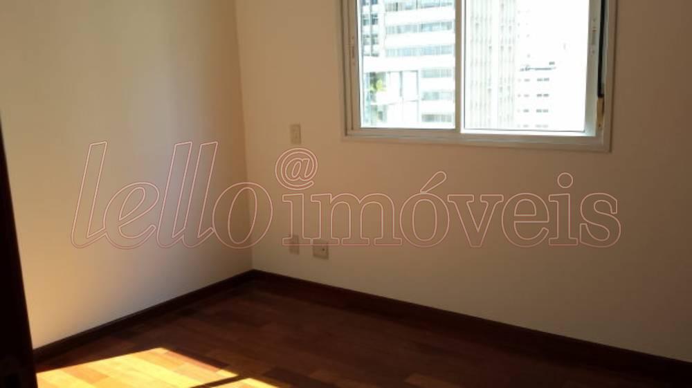 Apartamento para alugar com 3 quartos, 120m² - Foto 12