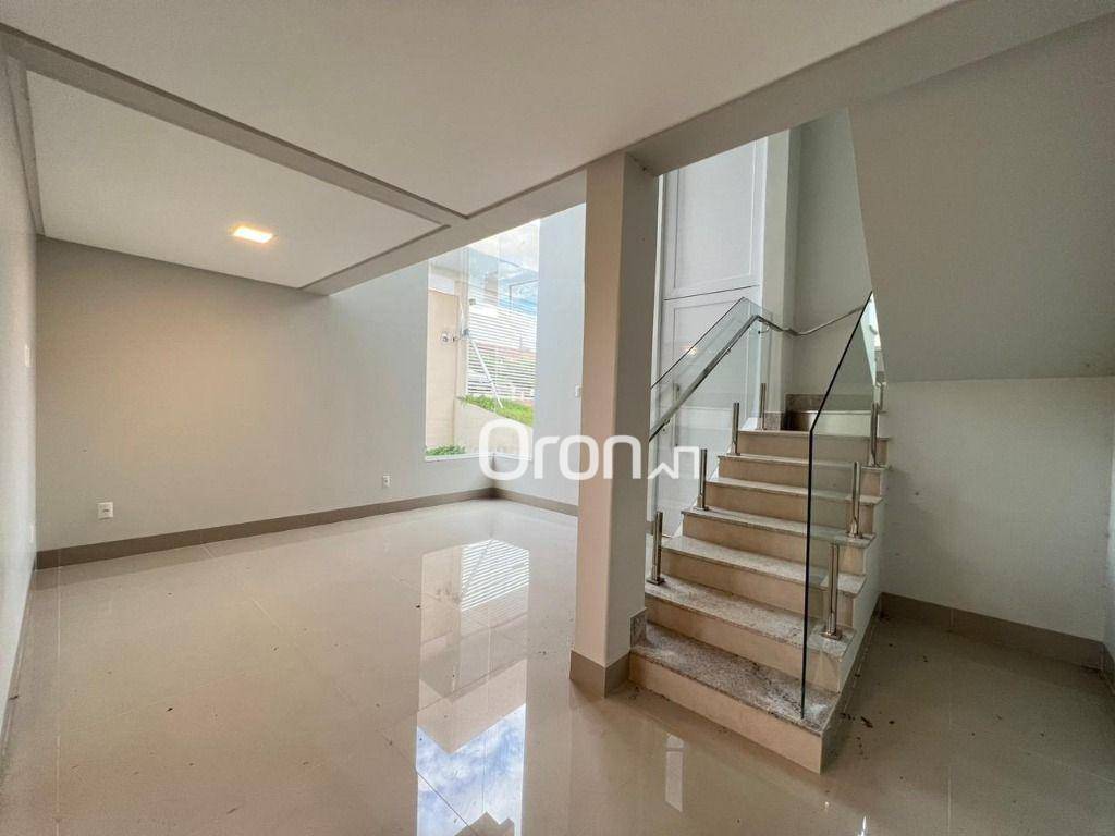 Sobrado à venda com 3 quartos, 125m² - Foto 1