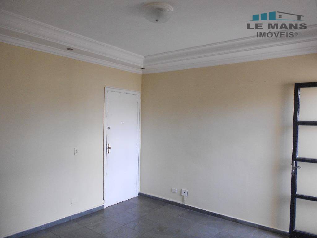 Apartamento à venda com 2 quartos, 54m² - Foto 2