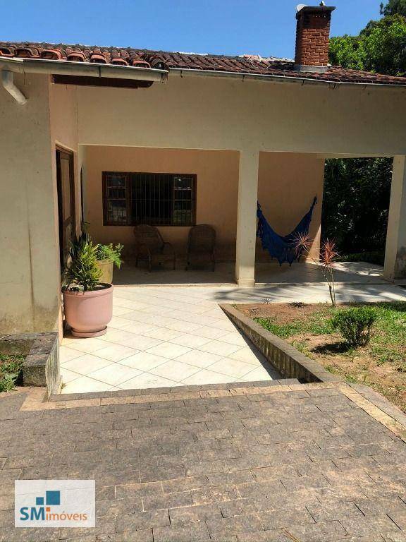 Casa à venda com 3 quartos, 333m² - Foto 2