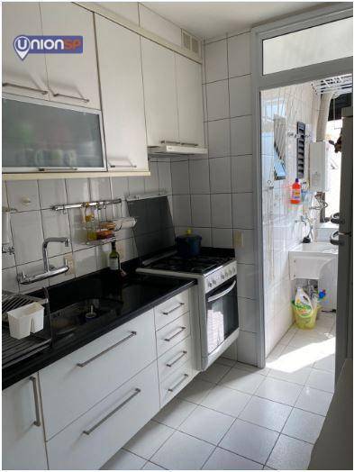 Apartamento à venda com 3 quartos, 83m² - Foto 11