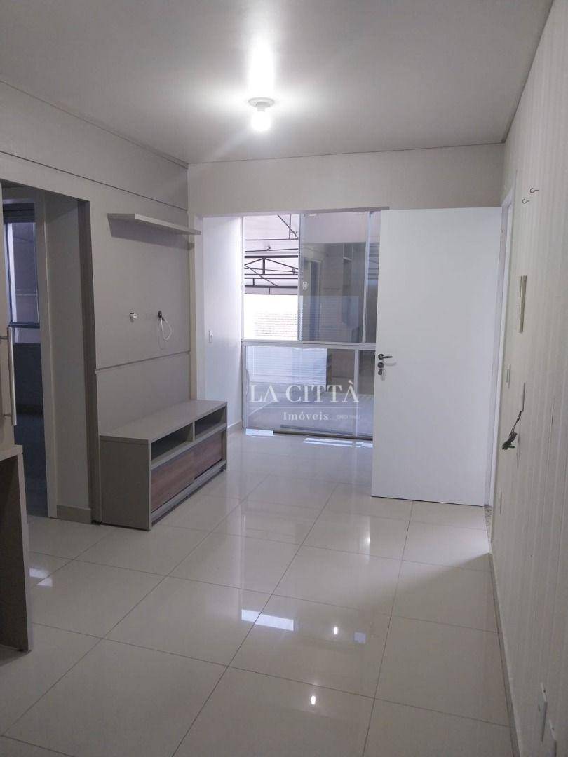 Apartamento à venda com 2 quartos, 59m² - Foto 2