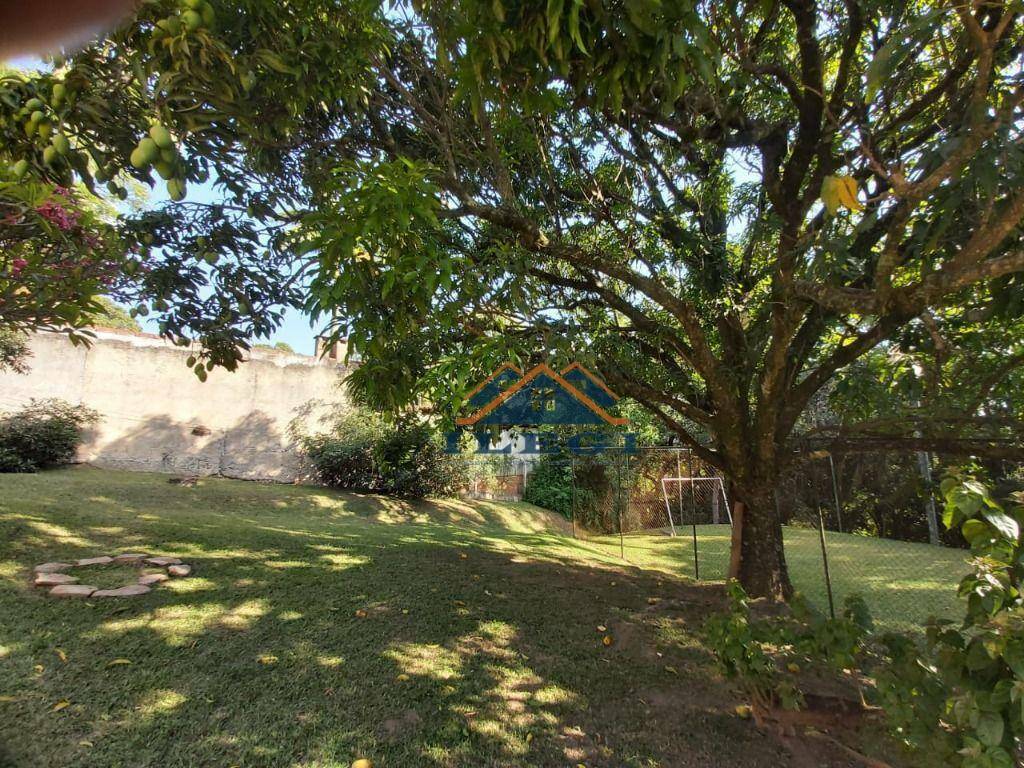 Chácara à venda com 3 quartos, 550m² - Foto 9