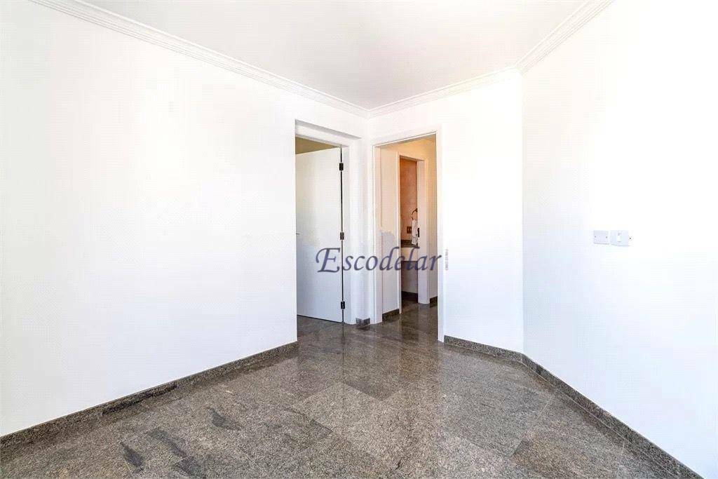 Apartamento à venda com 4 quartos, 214m² - Foto 28