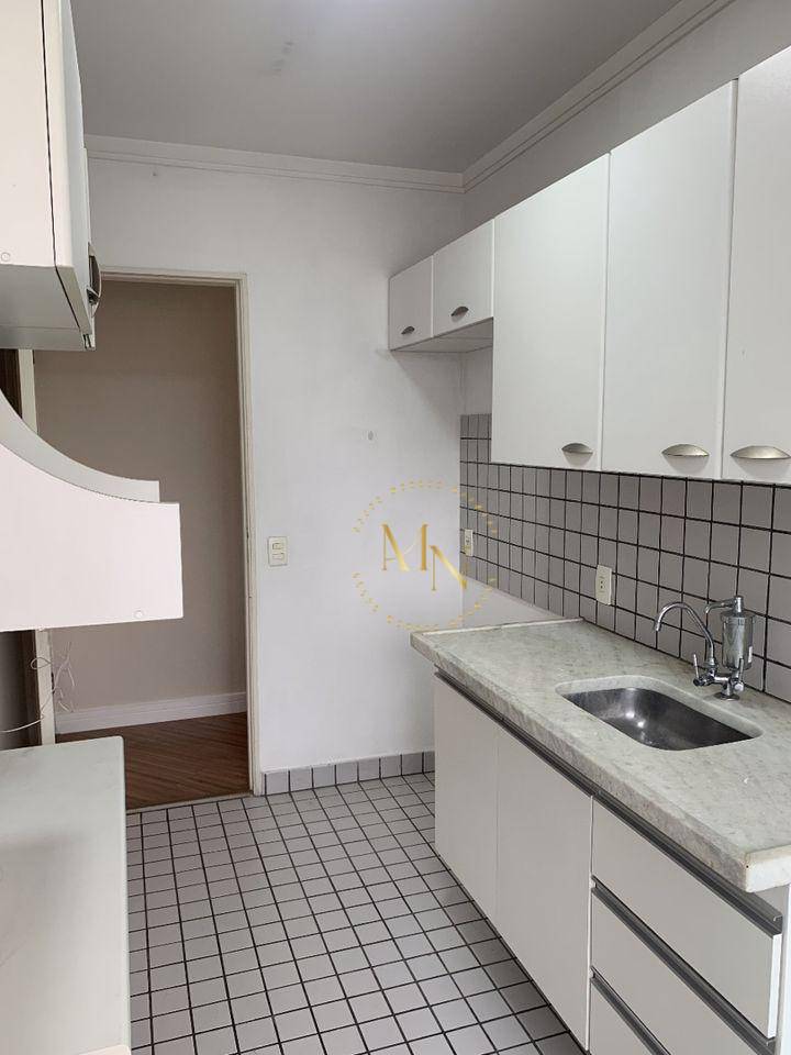 Apartamento para alugar com 3 quartos, 65m² - Foto 9