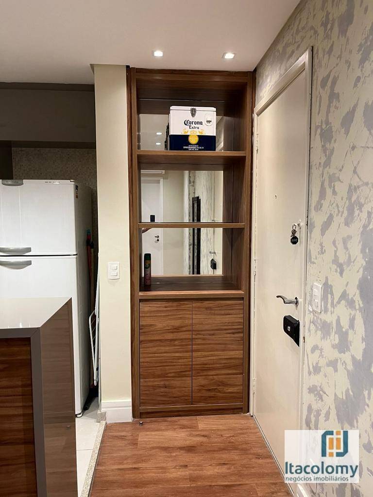 Apartamento à venda com 1 quarto, 50m² - Foto 8