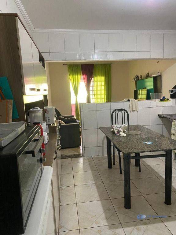 Casa à venda com 4 quartos, 140m² - Foto 19