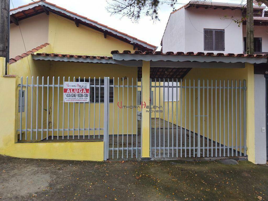 Casa para alugar com 3 quartos, 130m² - Foto 1
