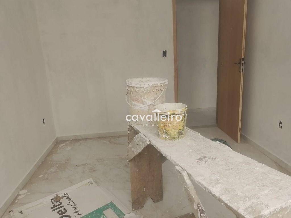 Casa à venda com 3 quartos, 88m² - Foto 4