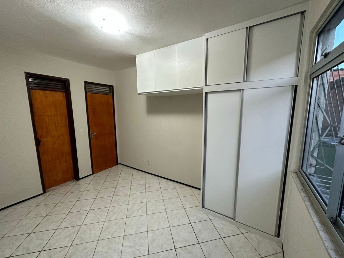 Apartamento à venda com 3 quartos, 121m² - Foto 17