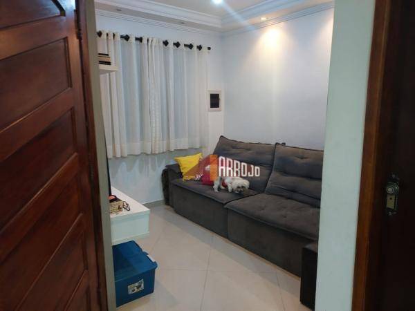 Sobrado à venda com 3 quartos, 86m² - Foto 1