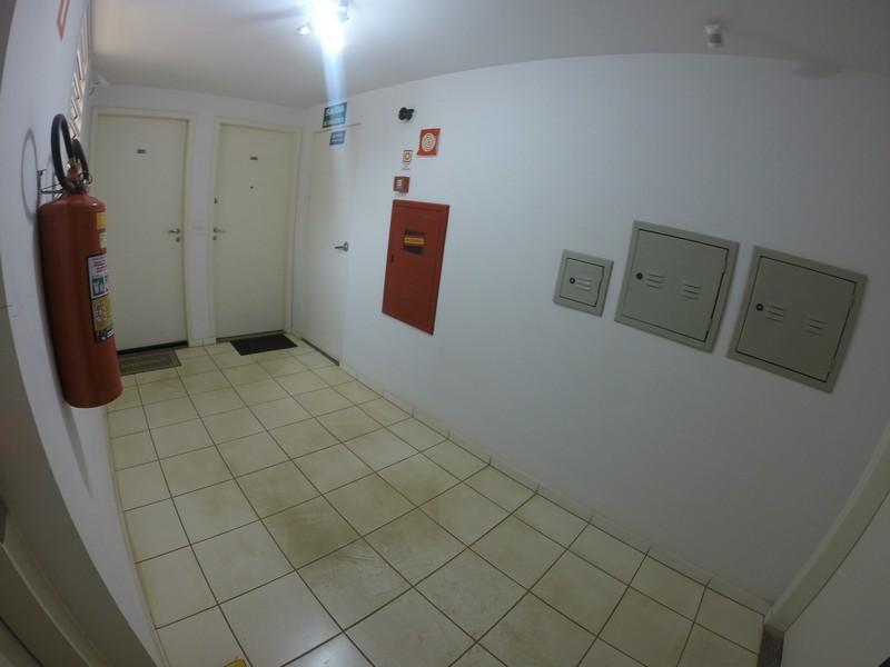 Apartamento para alugar com 2 quartos, 68m² - Foto 12