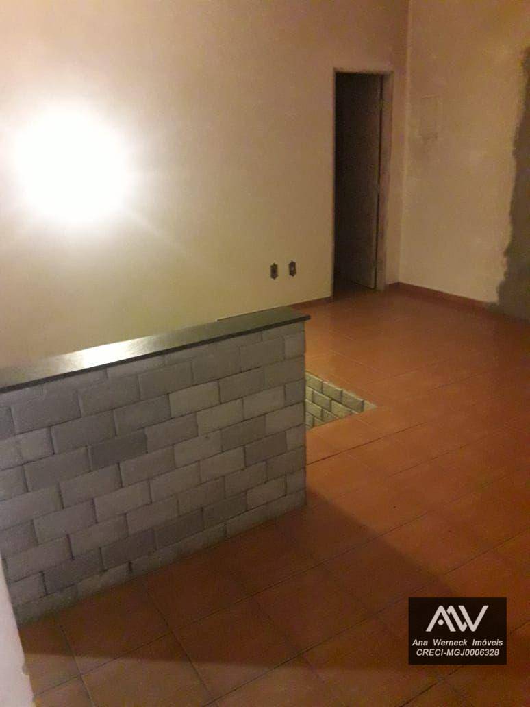 Casa de Condomínio à venda com 4 quartos, 300m² - Foto 10