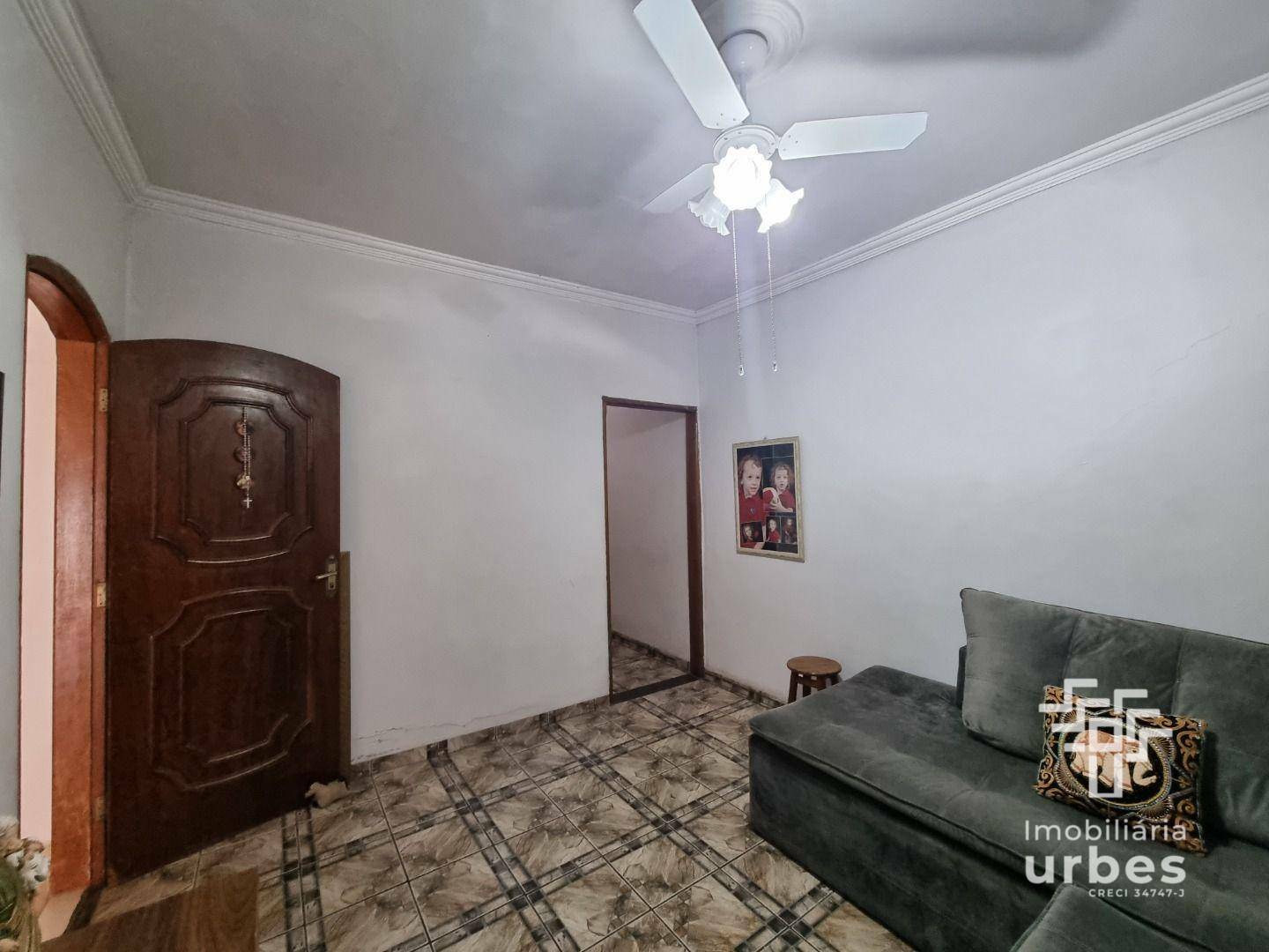 Casa à venda com 3 quartos, 105m² - Foto 4