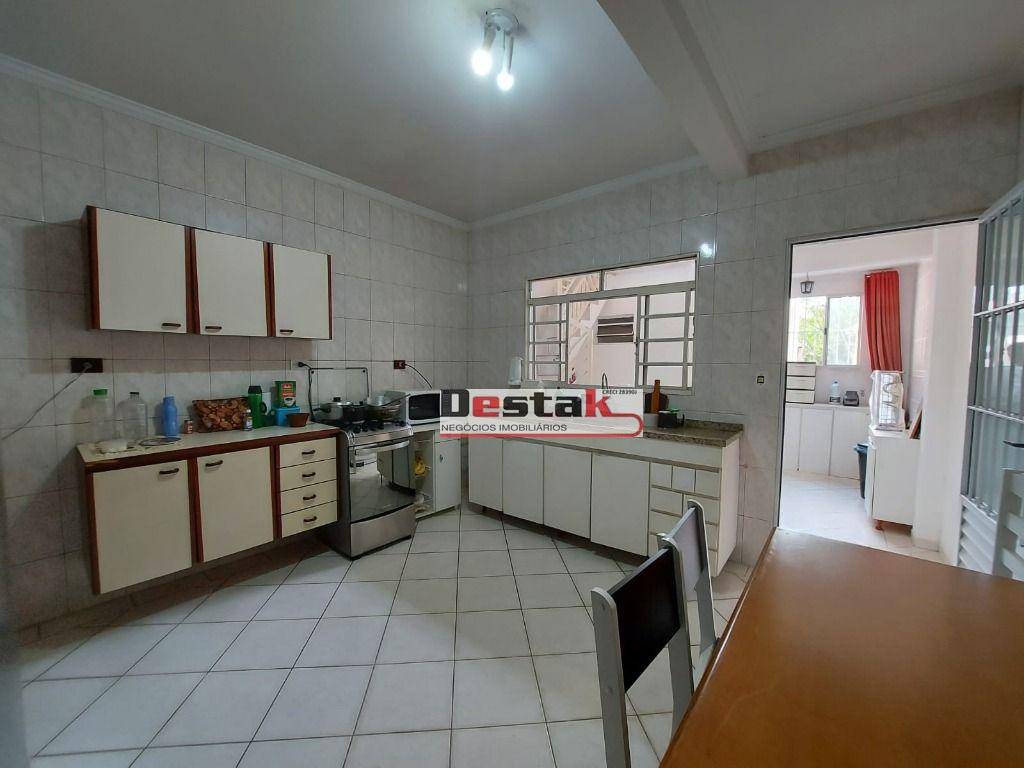 Sobrado à venda com 2 quartos, 160m² - Foto 9