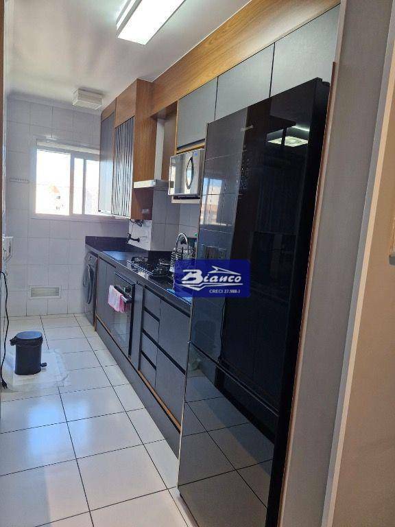 Apartamento à venda com 2 quartos, 68m² - Foto 13