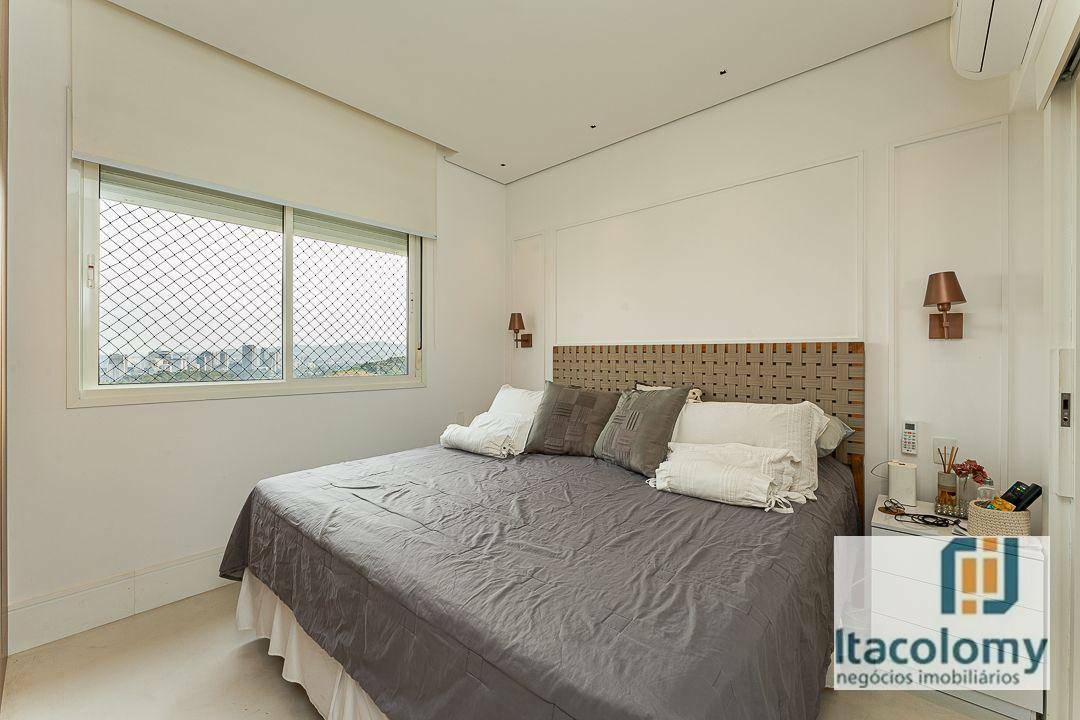 Apartamento à venda com 3 quartos, 168m² - Foto 17