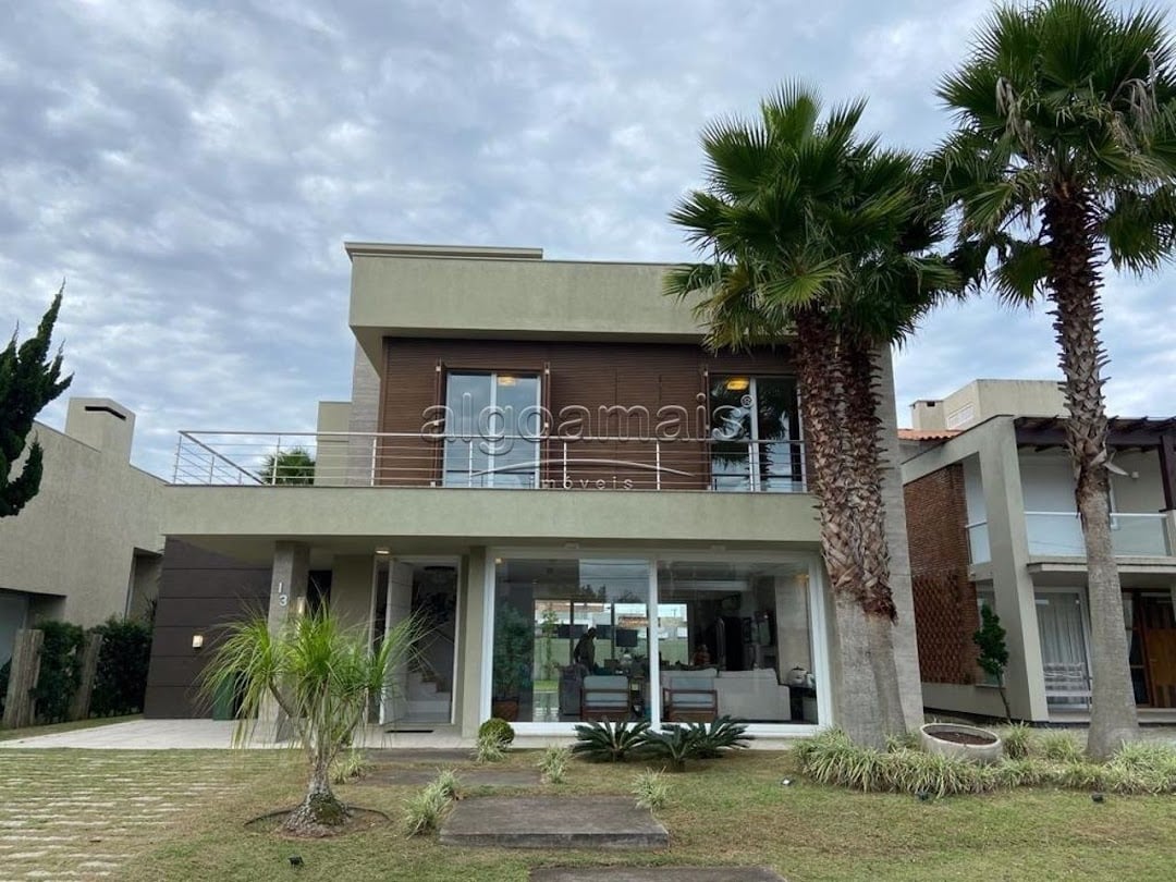 Casa de Condomínio à venda com 5 quartos, 350m² - Foto 2