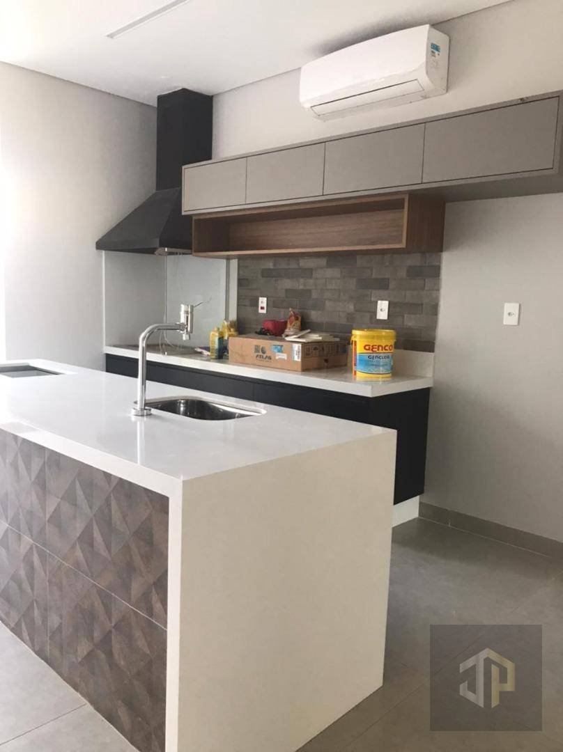 Casa à venda com 3 quartos, 228m² - Foto 14