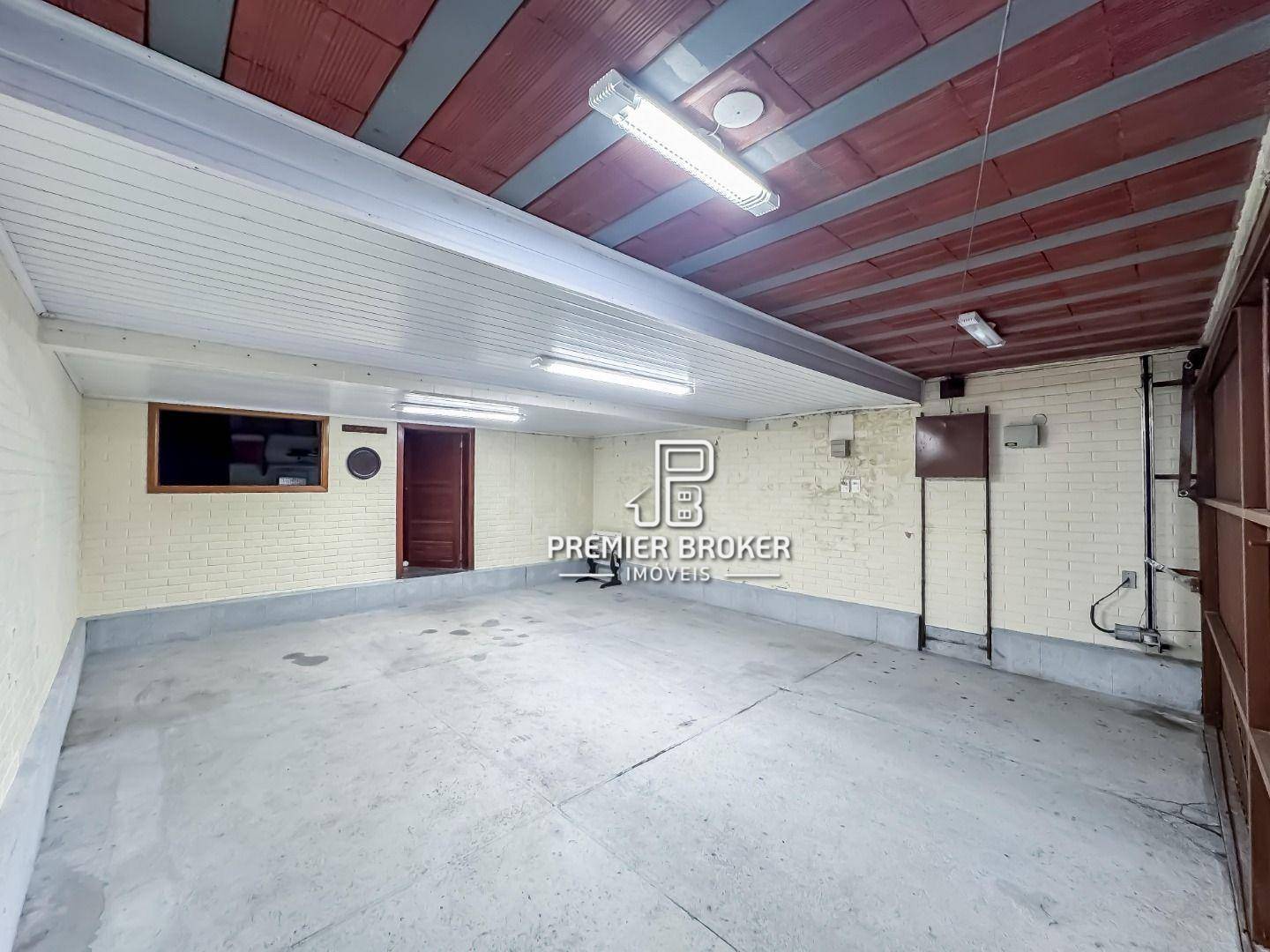 Casa de Condomínio à venda com 4 quartos, 230m² - Foto 34