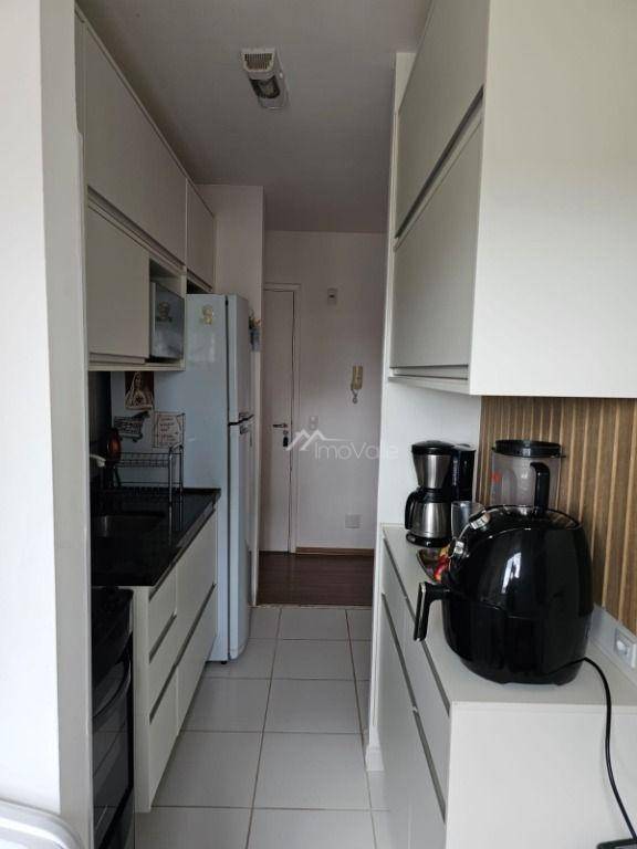 Apartamento à venda com 2 quartos, 56m² - Foto 8