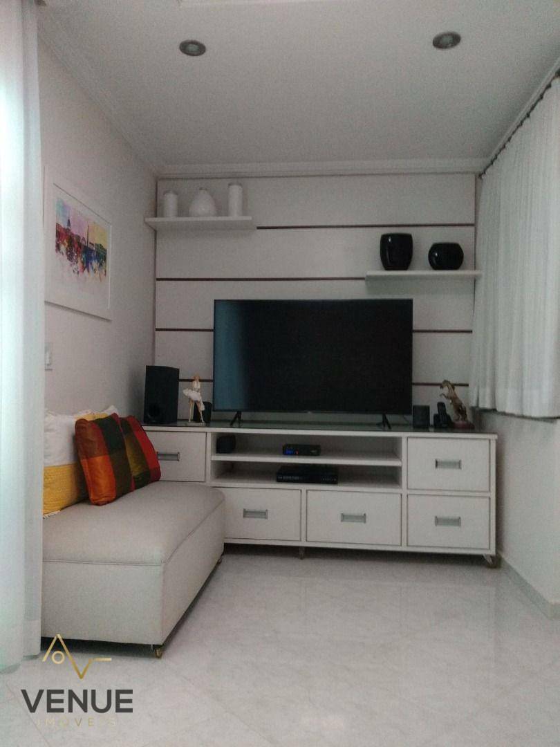 Sobrado à venda e aluguel com 3 quartos, 350m² - Foto 17