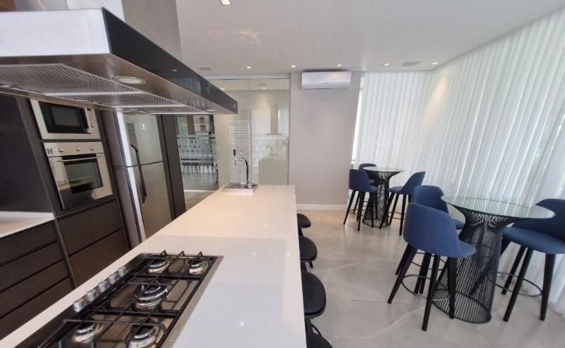 Apartamento para alugar com 2 quartos, 80m² - Foto 29