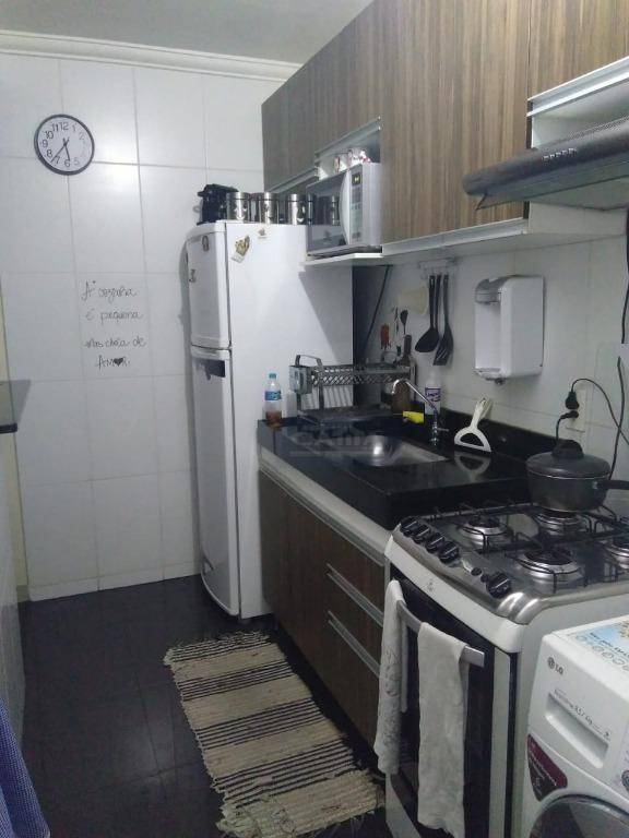 Apartamento à venda com 2 quartos, 42m² - Foto 9