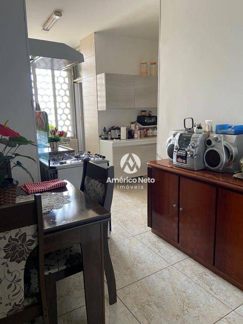 Apartamento à venda com 2 quartos, 110m² - Foto 8