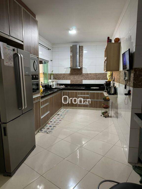 Casa à venda com 3 quartos, 186m² - Foto 3