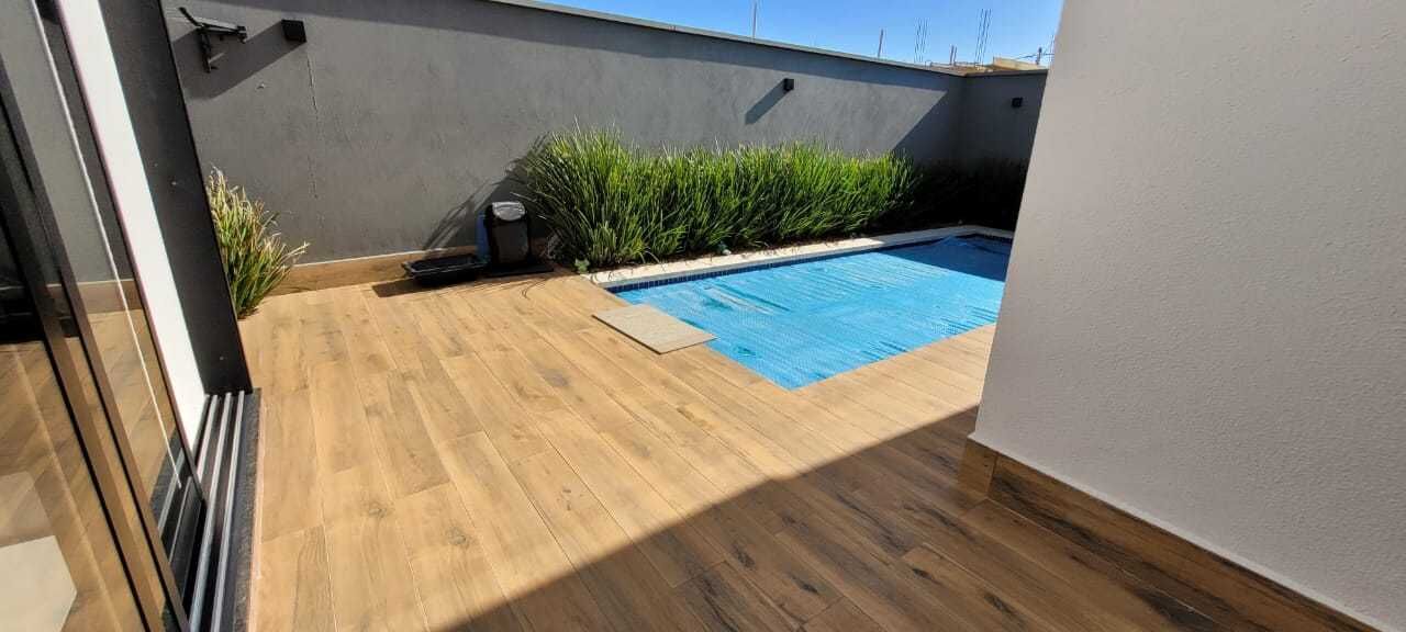 Casa à venda com 3 quartos, 250m² - Foto 42