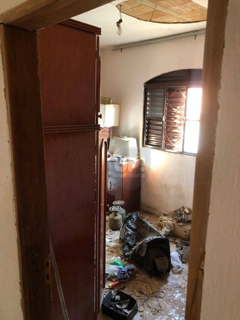 Casa à venda com 3 quartos, 100m² - Foto 5