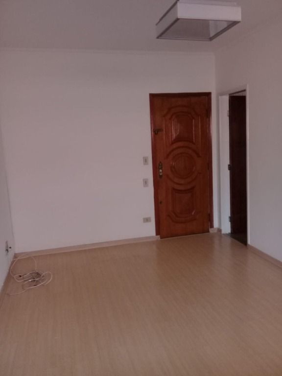 Apartamento à venda com 2 quartos, 83m² - Foto 11