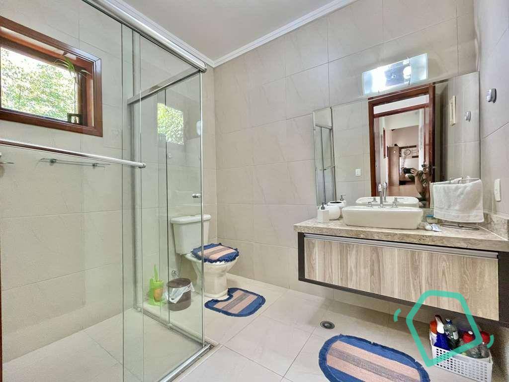 Casa de Condomínio à venda com 5 quartos, 916m² - Foto 23