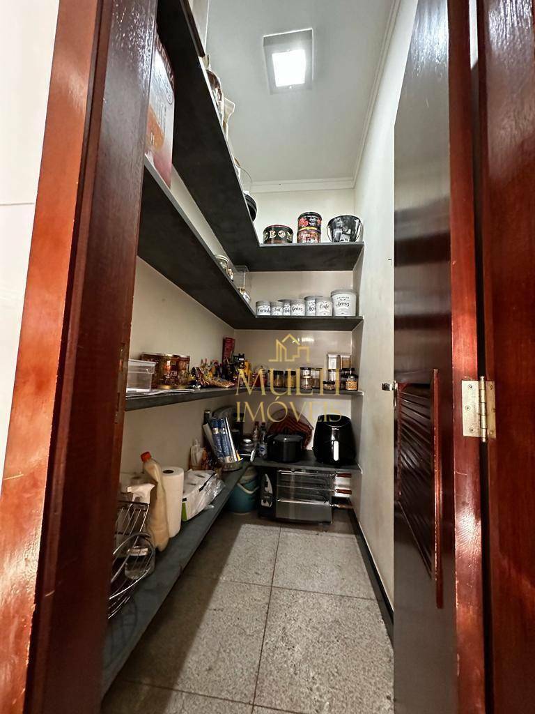 Casa de Condomínio à venda com 3 quartos, 368m² - Foto 35