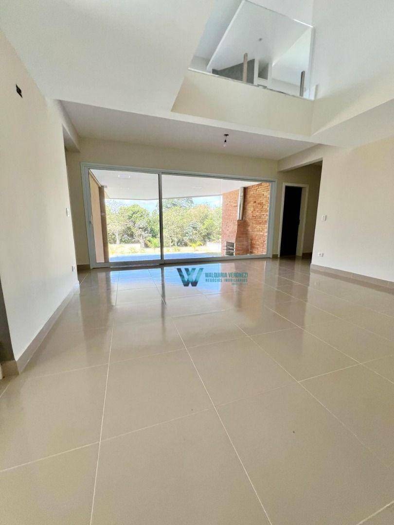 Casa à venda e aluguel com 4 quartos, 305m² - Foto 35