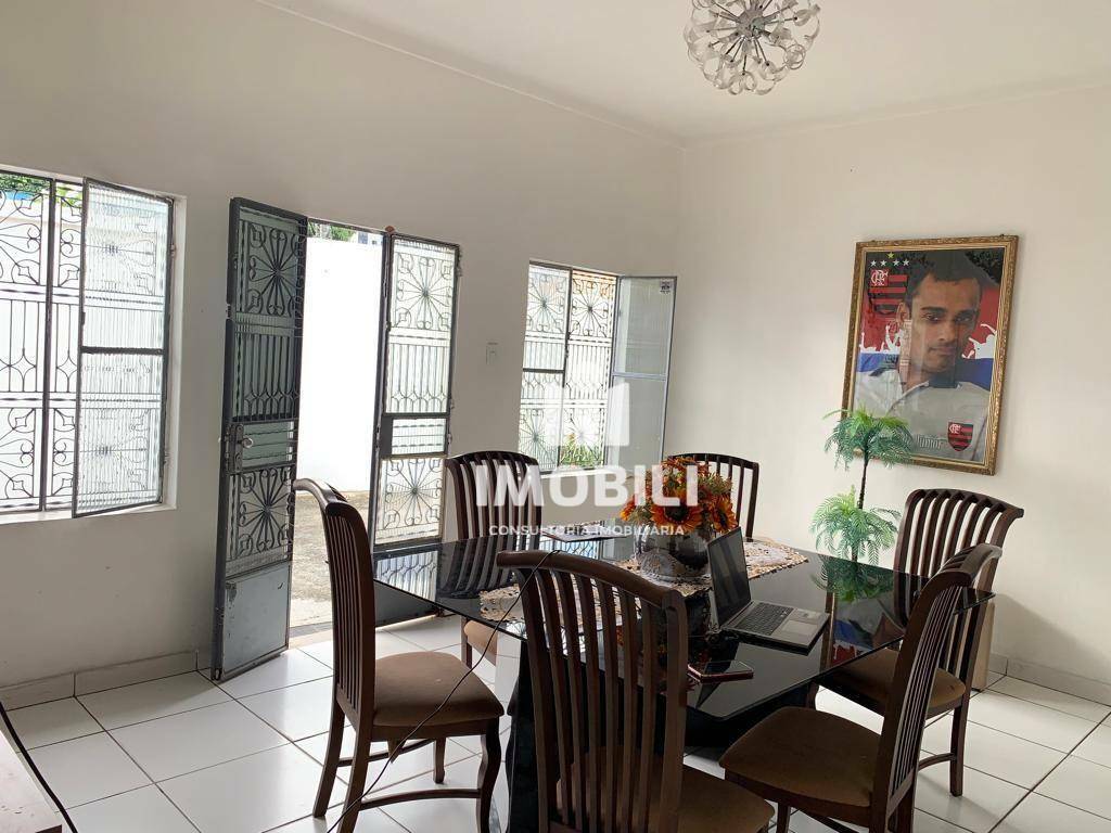 Casa à venda com 4 quartos, 221m² - Foto 19