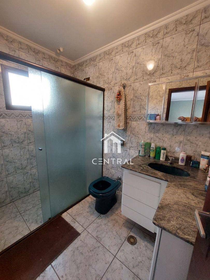 Sobrado à venda com 3 quartos, 310m² - Foto 31