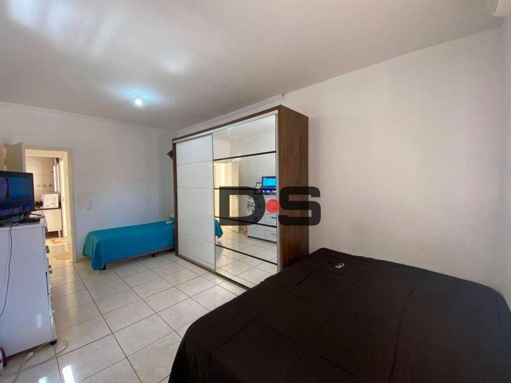 Casa à venda com 2 quartos, 120m² - Foto 10