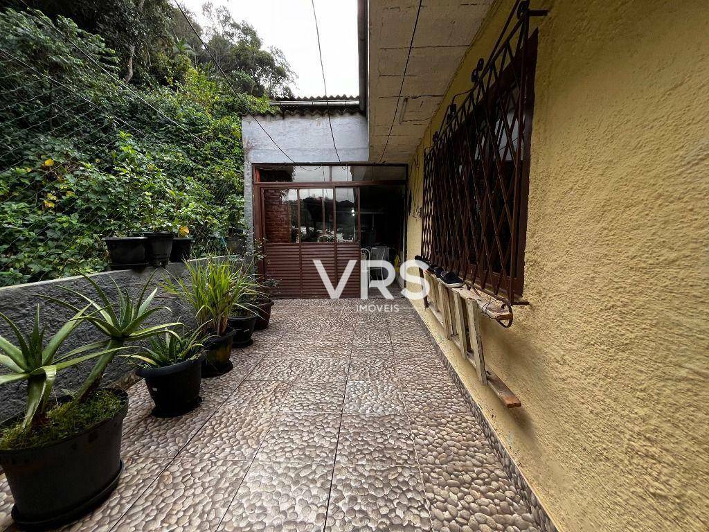 Casa à venda com 3 quartos, 393m² - Foto 19