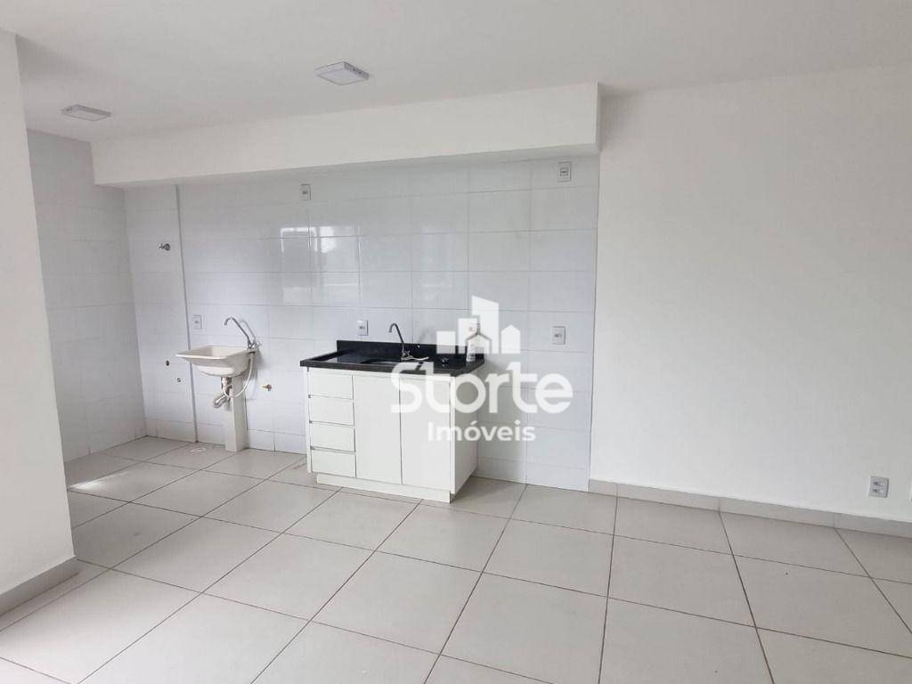 Apartamento para alugar com 2 quartos, 56m² - Foto 1