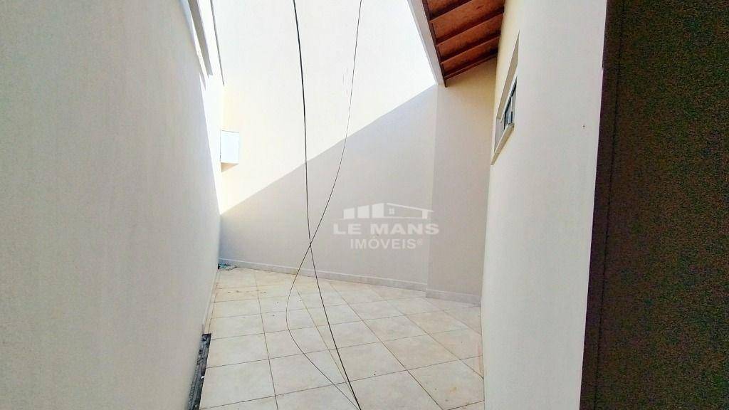 Casa à venda com 2 quartos, 109m² - Foto 5