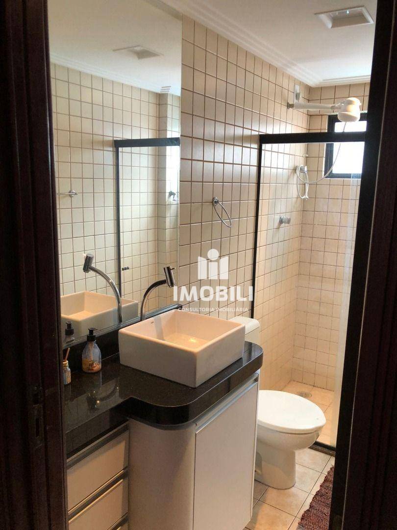 Apartamento à venda com 3 quartos, 115m² - Foto 18