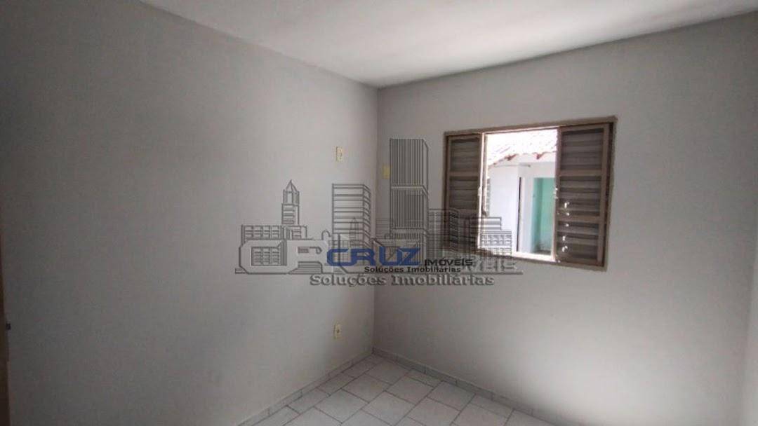 Casa à venda com 2 quartos, 81m² - Foto 12