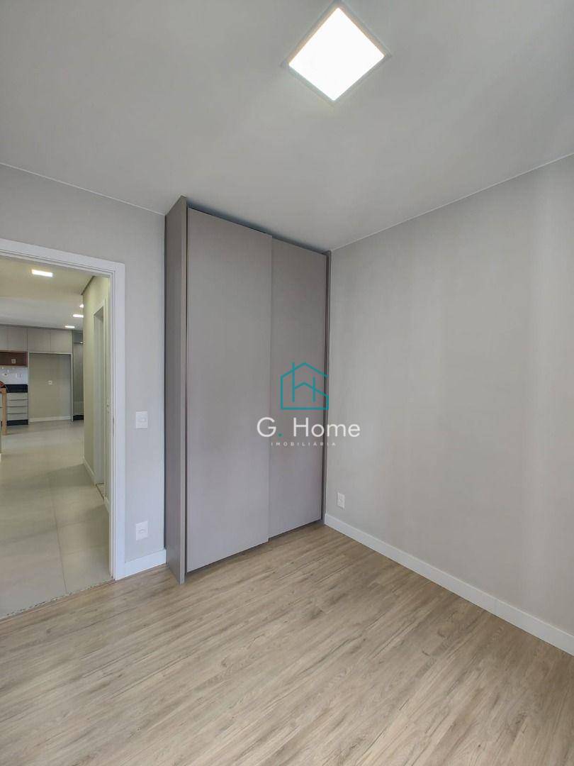 Apartamento para alugar com 3 quartos, 87m² - Foto 10