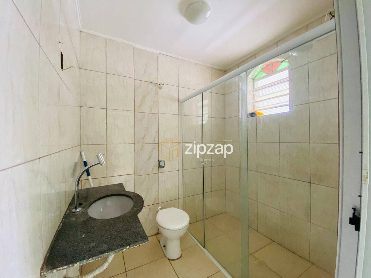 Casa para alugar com 3 quartos, 200m² - Foto 11