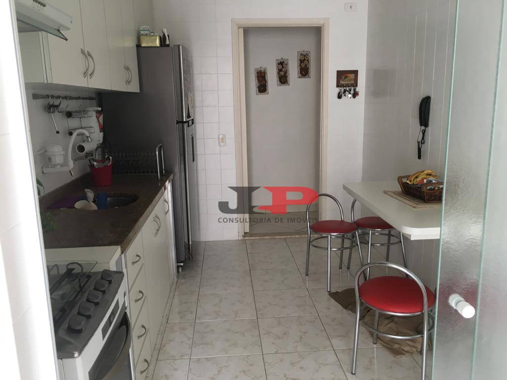 Apartamento à venda com 3 quartos, 85m² - Foto 4