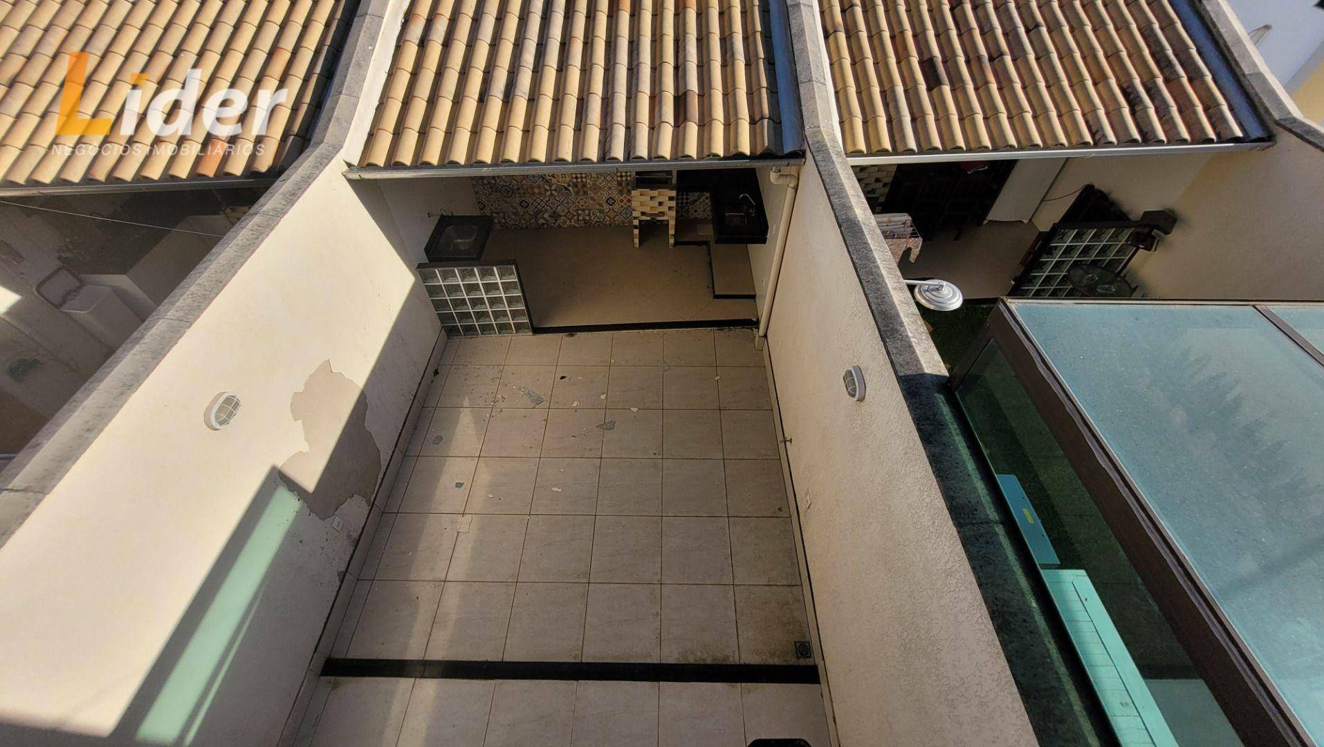 Casa à venda com 3 quartos, 110m² - Foto 23